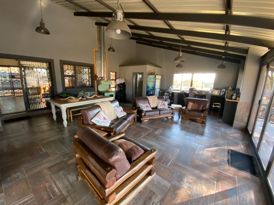5 Bedroom Property for Sale in Koster North West